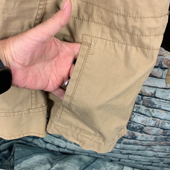 Madewell tan jacket
Size M - Picture 6 of 13